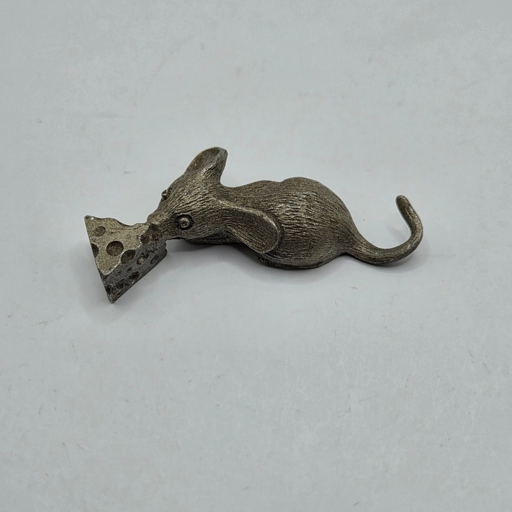 Pewter Mouse Holding Swiss Cheese Miniature Figurine Animal Collectible 1.75"